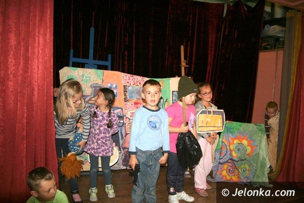 rzeczyzycie-na-pokoloniach-w-modziezowym-domu-kultury-foto-41020