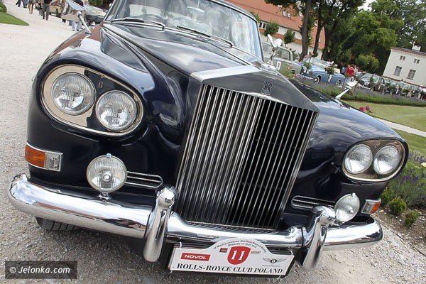 kultowe-bryki-zachwycaja-w-wojanowie-trwa-zlot-rollsroyce-bentley-foto-41056