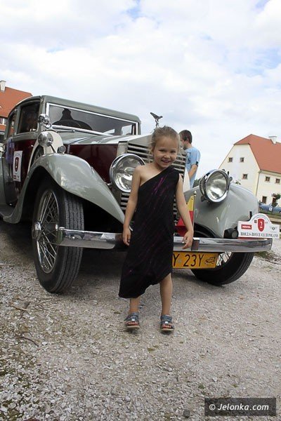 kultowe-bryki-zachwycaja-w-wojanowie-trwa-zlot-rollsroyce-bentley-foto-41056