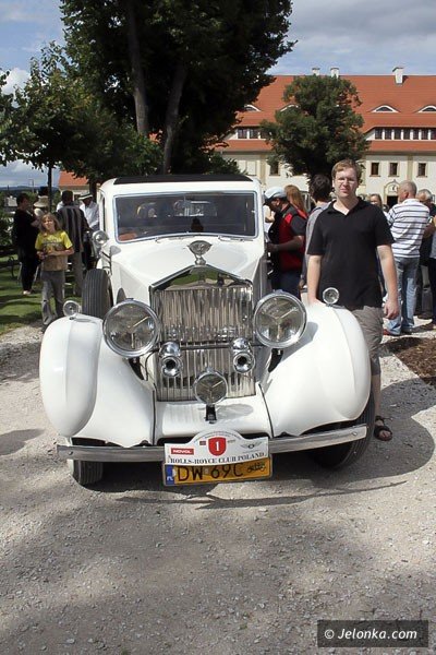 kultowe-bryki-zachwycaja-w-wojanowie-trwa-zlot-rollsroyce-bentley-foto-41056