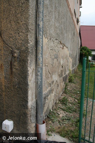 grzyb-przykryja-styropianem-w-ramach-rewitalizacji-budynku-foto-41130