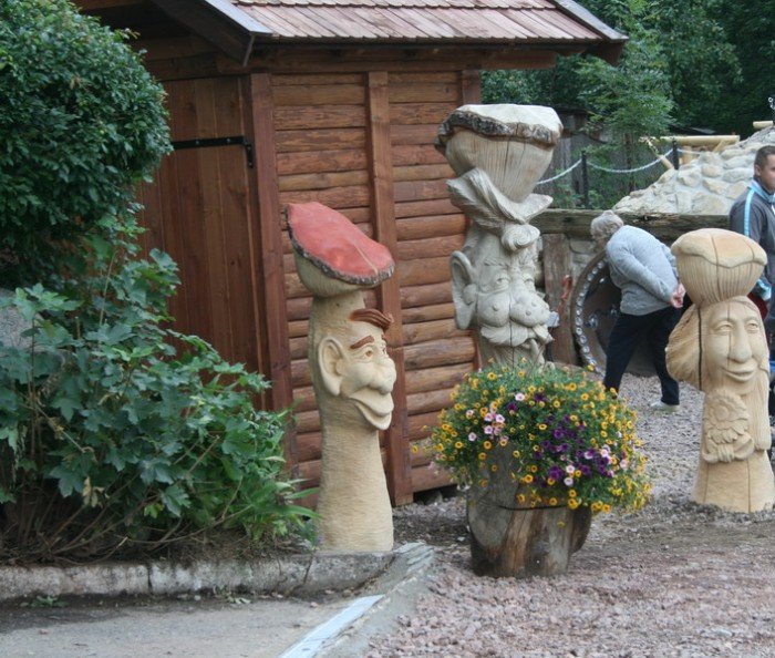 czytelniczka-w-parku-bajek-jest-swietnie-foto-41183