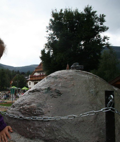 czytelniczka-w-parku-bajek-jest-swietnie-foto-41183
