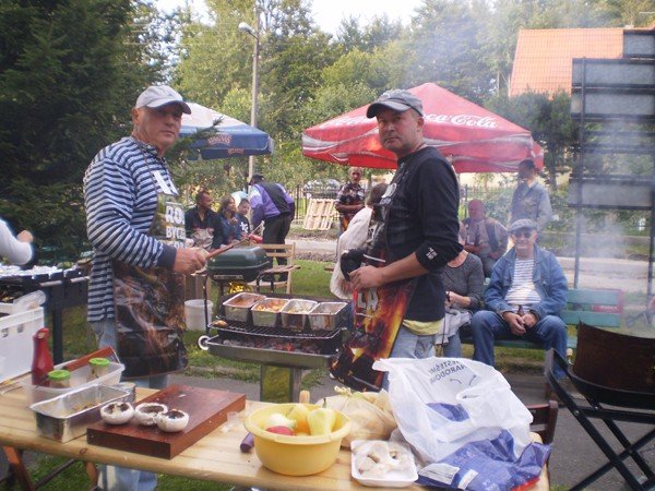 w-michaowicach-grillowali-na-caego-foto-41192