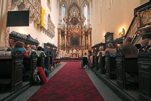 jeleniogorscy-pielgrzymi-wyruszyli-na-jasna-gore-41215
