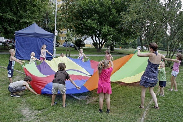 skok-w-blok-to-jest-to-zabawa-super-mowia-dzieci-foto-41249