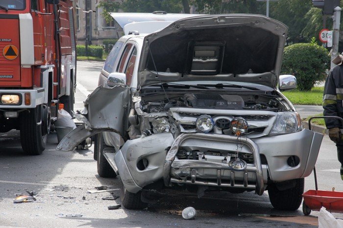 grozny-wypadek-na-skrzyzowaniu-ulic-wolnosci-i-wojska-polskiego-foto-41253