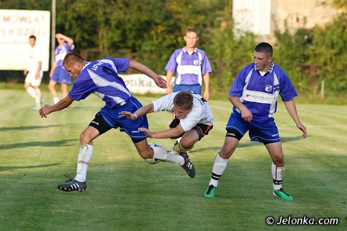 lotnik-pokona-czwartoligowca-foto-41299