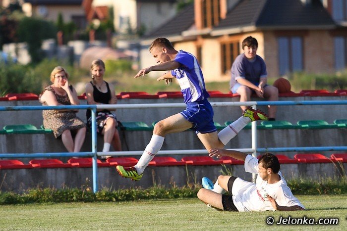 lotnik-pokona-czwartoligowca-foto-41299
