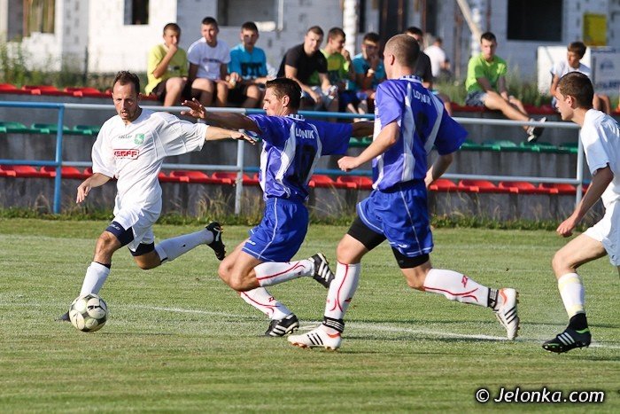 lotnik-pokona-czwartoligowca-foto-41299