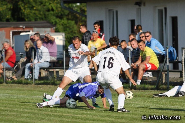 lotnik-pokona-czwartoligowca-foto-41299