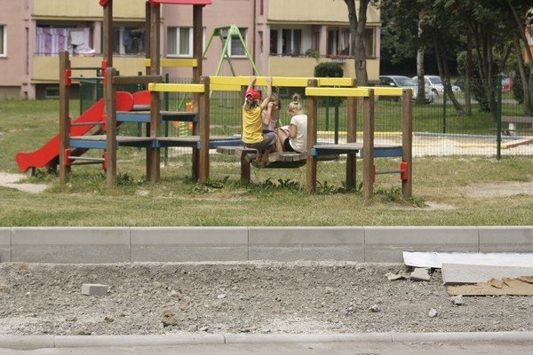 budowa-parkingu-podzielia-mieszkancow-osiedla-orle-41306