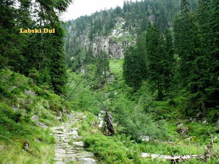 propozycja-na-weekend-poznajmy-abski-do-i-jego-wodospady-foto-41315