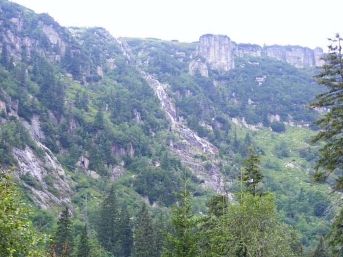propozycja-na-weekend-poznajmy-abski-do-i-jego-wodospady-foto-41315