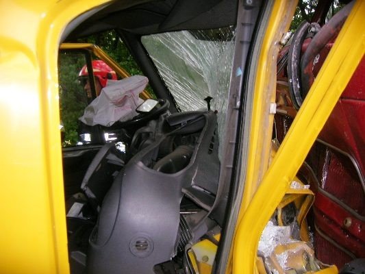 ford-transit-zderzy-sie-z-samochodem-strazy-pozarnej-foto-41322