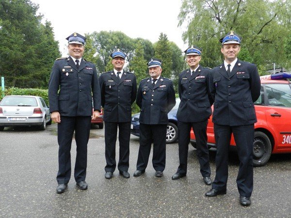 strazacy-podziekowali-darczyncom-za-pomoc-w-remoncie-siedziby-foto-41329