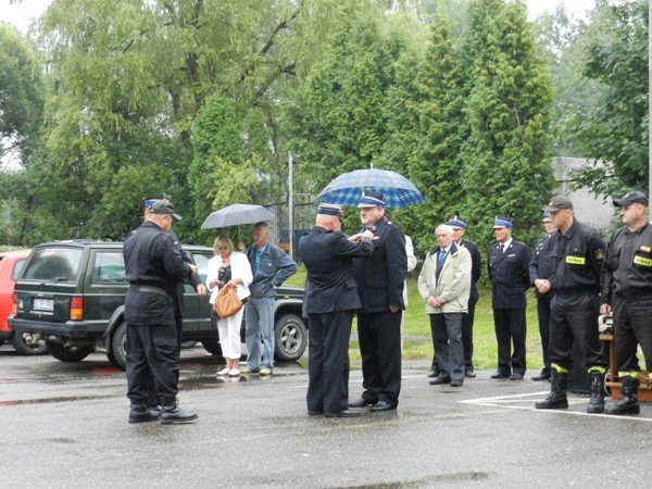 strazacy-podziekowali-darczyncom-za-pomoc-w-remoncie-siedziby-foto-41329