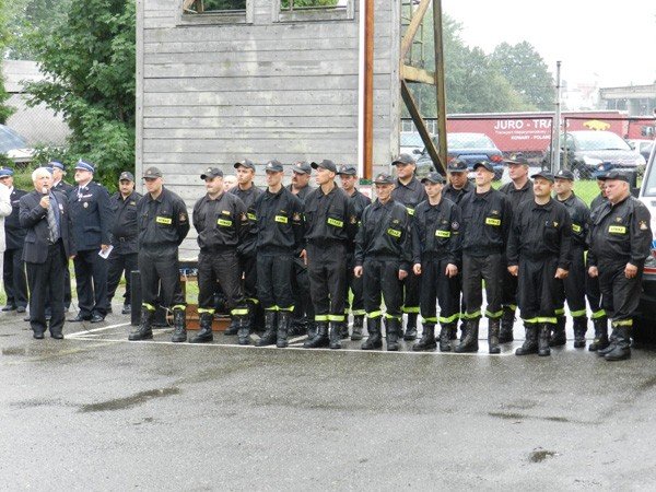 strazacy-podziekowali-darczyncom-za-pomoc-w-remoncie-siedziby-foto-41329