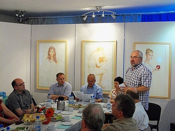 dyskutowali-o-wspolnym-rozwoju-sobieszowa-i-jagniatkowa-41333