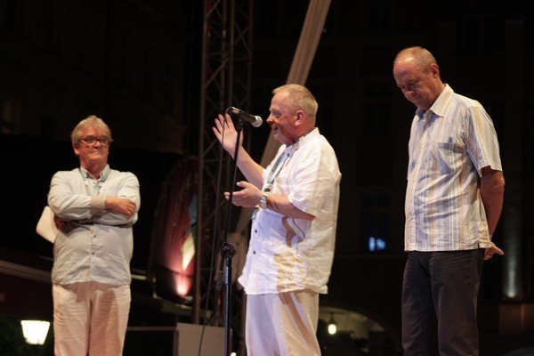 teatry-uliczne-hasay-po-rynku-brawo-mowili-widzowie-foto-41338