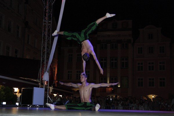 teatry-uliczne-hasay-po-rynku-brawo-mowili-widzowie-foto-41338