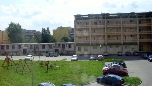 niezabezpieczona-budowa-przy-ul-kiepury-zagrozeniem-dla-mieszkancow-foto-41393