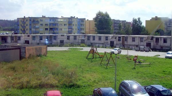 niezabezpieczona-budowa-przy-ul-kiepury-zagrozeniem-dla-mieszkancow-foto-41393