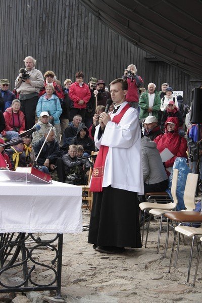 wielka-uroczystosc-na-sniezce-w-dzien-sw-wawrzynca-foto-41421