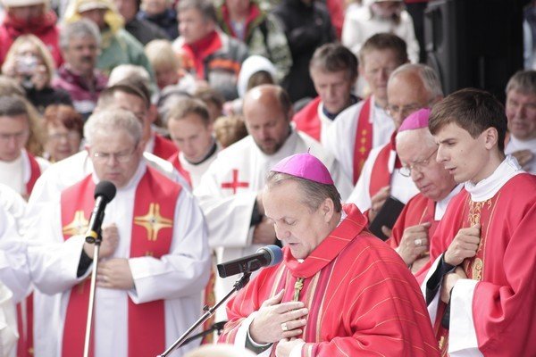 wielka-uroczystosc-na-sniezce-w-dzien-sw-wawrzynca-foto-41421