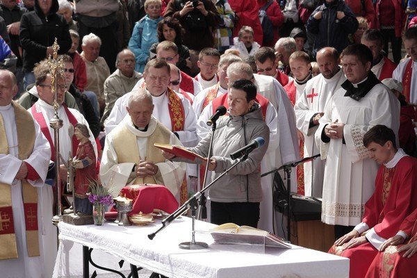 wielka-uroczystosc-na-sniezce-w-dzien-sw-wawrzynca-foto-41421