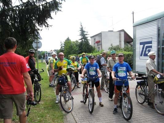 rowerowi-ambasadorzy-jeleniej-gory-goscmi-specjalnym-na-dniach-sawy-foto-41437