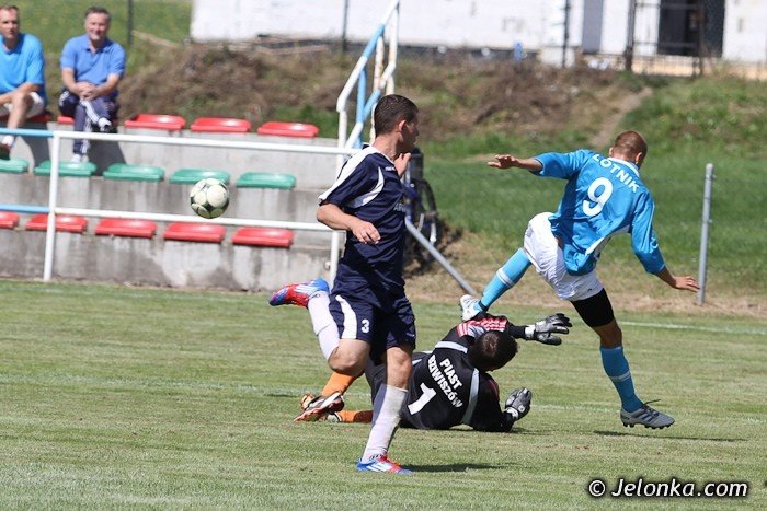 okregowka-gminne-derby-i-puchar-wojta-dla-lotnika-foto-41481