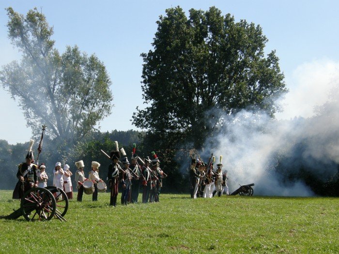 w-mojeszu-fredro-wojska-napoleonskie-zabawa-i-pysznosci-warto-tam-sie-wybrac-w-niedziele-foto-41516