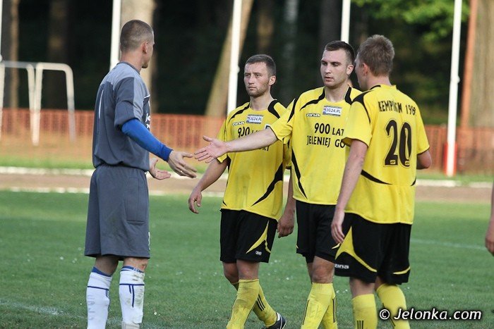 karkonosze-rozbiy-beniaminka-i-sa-wiceliderem-foto-41524