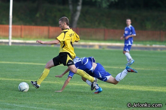 karkonosze-rozbiy-beniaminka-i-sa-wiceliderem-foto-41524