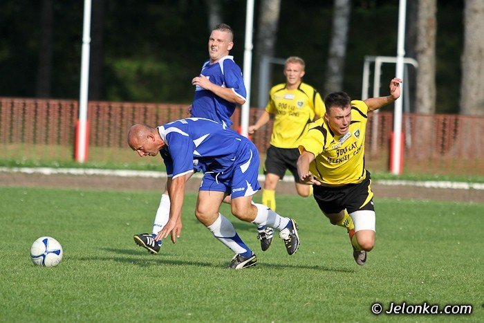 karkonosze-rozbiy-beniaminka-i-sa-wiceliderem-foto-41524
