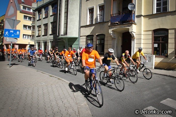 rowerzysci-paradowali-ulicami-jeleniej-gory-foto-41534