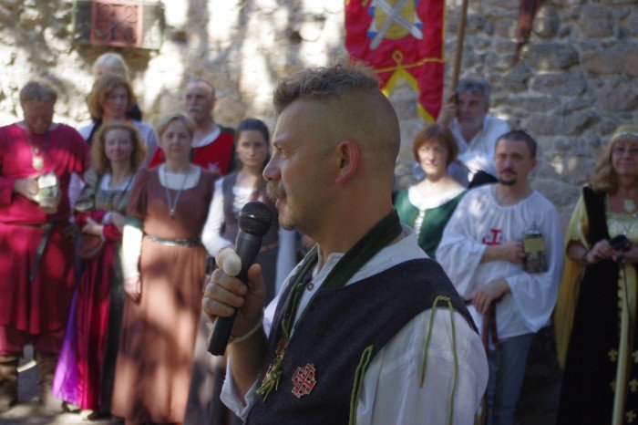 chojnik-oblegany-ale-nie-zdobyty-czyli-turniejowe-zmagania-na-zamku-foto-41553