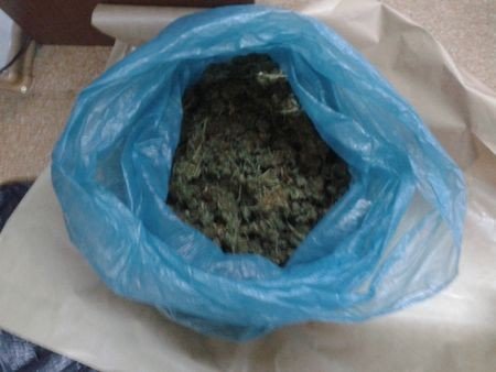 policjanci-przechwycili-ponad-trzy-kilogramy-marihuany-foto-41582