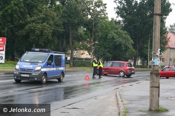 kolizja-przy-urzedzie-skarbowym-w-jeleniej-gorze-foto-41607