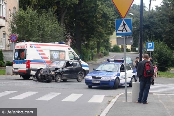 myslaa-ze-zdazy-przejechac-i-doprowadzia-do-zderzenia-foto-41629