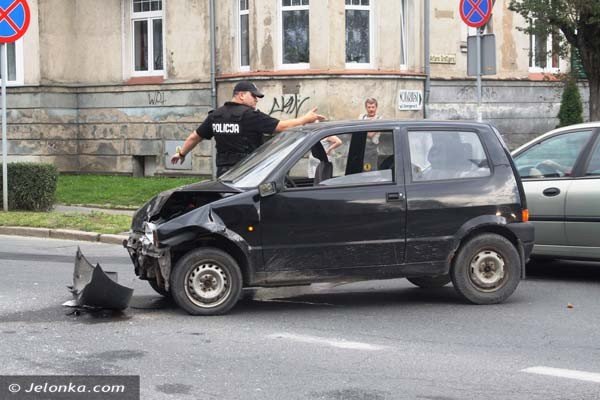 myslaa-ze-zdazy-przejechac-i-doprowadzia-do-zderzenia-foto-41629