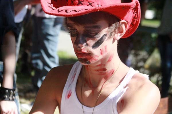 parada-zombi-wiecej-takich-imprez-mowili-uczestnicy-marszu-i-widzowie-foto-41673