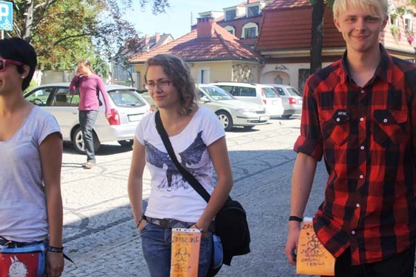 parada-zombi-wiecej-takich-imprez-mowili-uczestnicy-marszu-i-widzowie-foto-41673