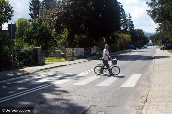 na-tragicznym-przejsciu-dla-pieszych-potrzebne-swiata-foto-41697