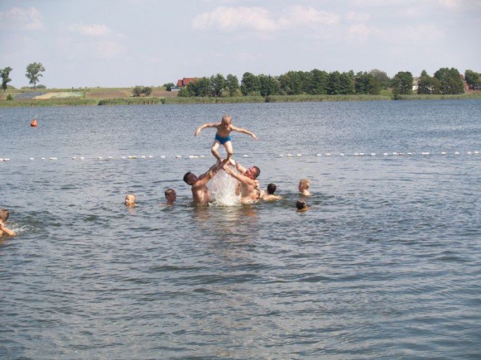 kks-po-obozie-w-bazejowku-foto-41749