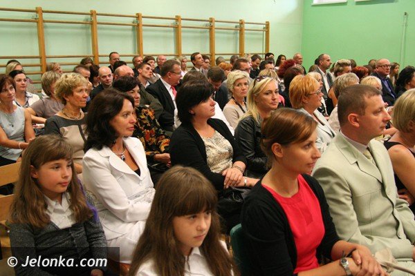 jeleniogorskie-szkoy-rozpoczey-nowy-rok-41763