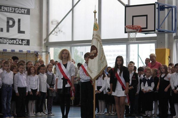 jeleniogorskie-szkoy-rozpoczey-nowy-rok-41763
