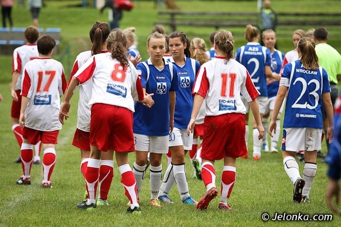 iiiliga-kobiet-pierwsze-koty-za-poty-foto-41853