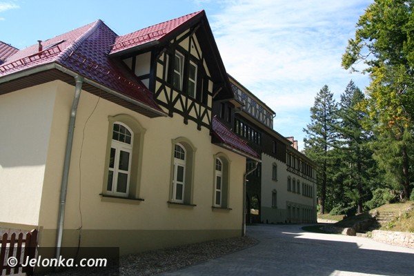 pod-szrenica-rozpocza-dziaalnosc-komfortowy-dom-seniora-foto-41979